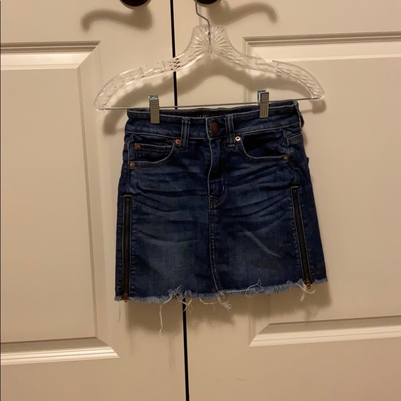 American Eagle Outfitters Dresses & Skirts - american eagle dark denim jean skirt